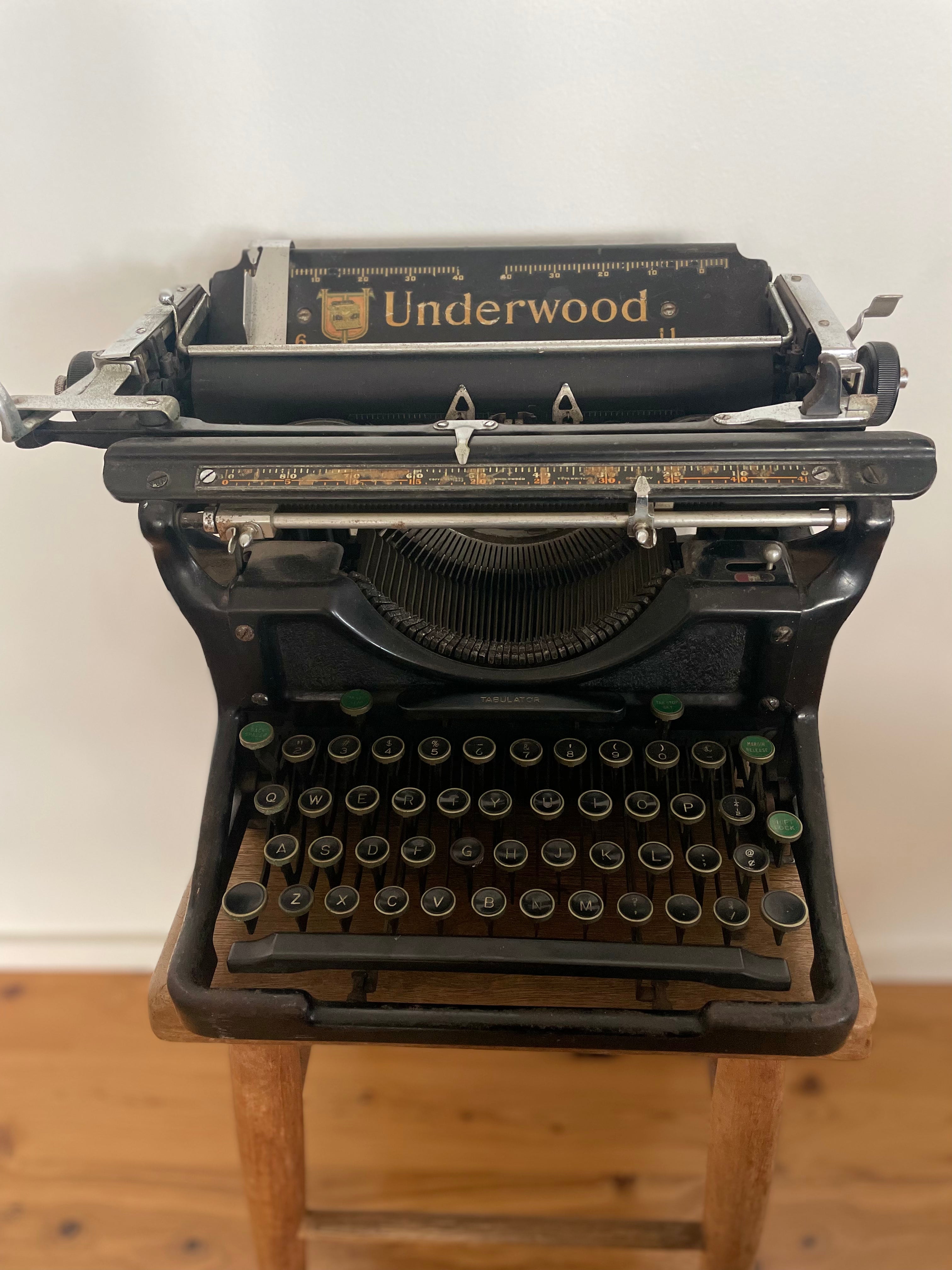 Underwood No 6 typewriter 1930s